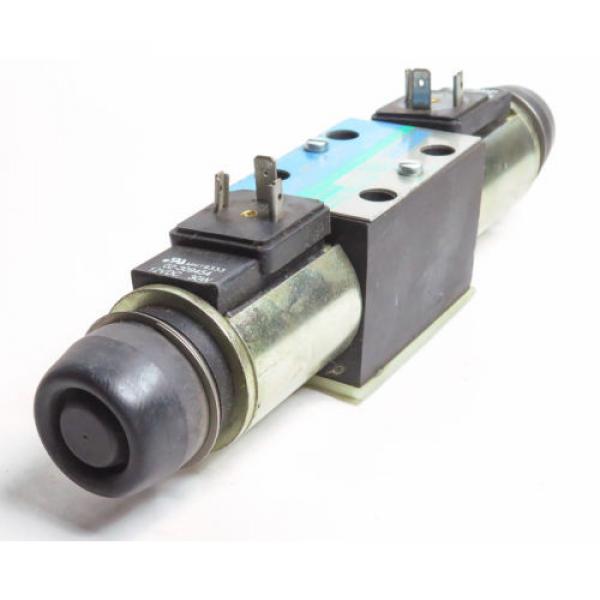 VICKERS DG4V-3S-6C-H-M-U-G7-60-EN490 HYDRAULIC SOLENOID DCV, FLOAT CENTER, 12V #4 image