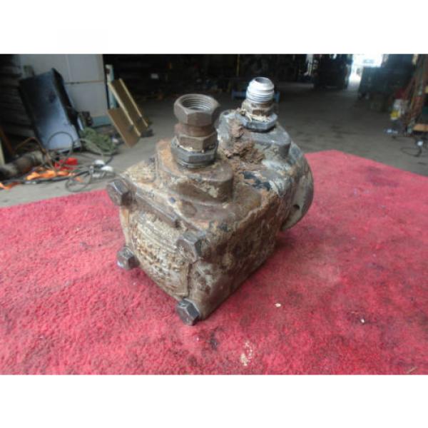 Vickers M2 Hydraulic Motor - #M2 330 75 5C 13 #2 image