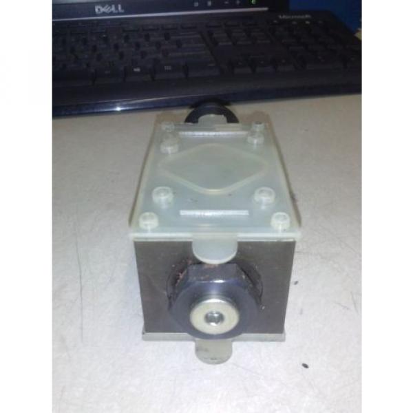 VICKERS DGMX2-3-PP-AW-S-40 HYDRAULIC PRESSURE REDUCING VALVE Origin NO BOX #2 image