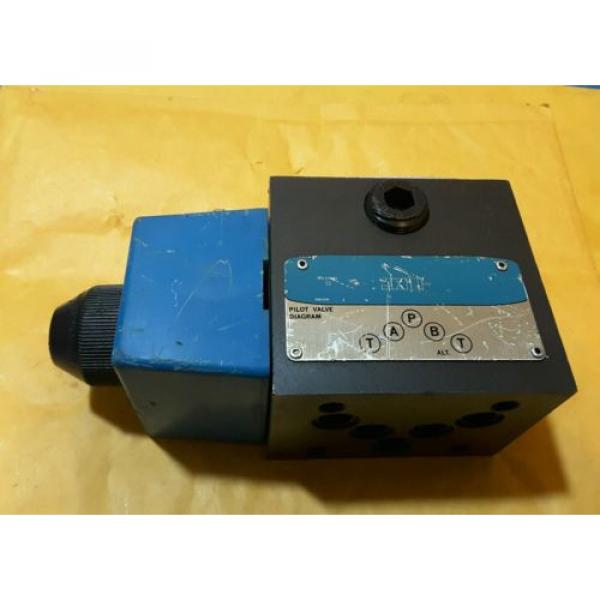 VICKERS  DG4S4-012A-U-B-60 HYDRAULIC SOLENOID VALVE #2 image