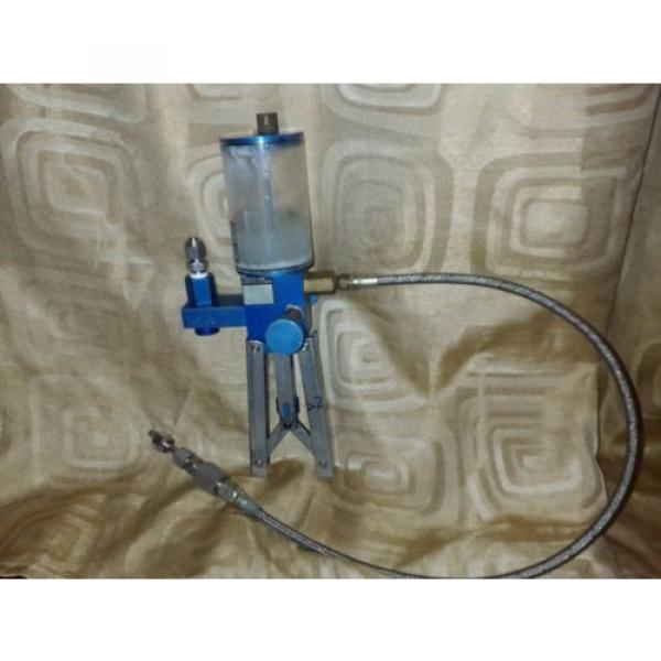 3D Instruments Hydraulic Hand Pump 0-3000 PSI #3 image