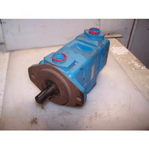 NEW VICKERS FIXED DISPLACEMENT DOUBLE VANE HYDRAULIC PUMP V2020-1F13S8S-1AA30 #1 image