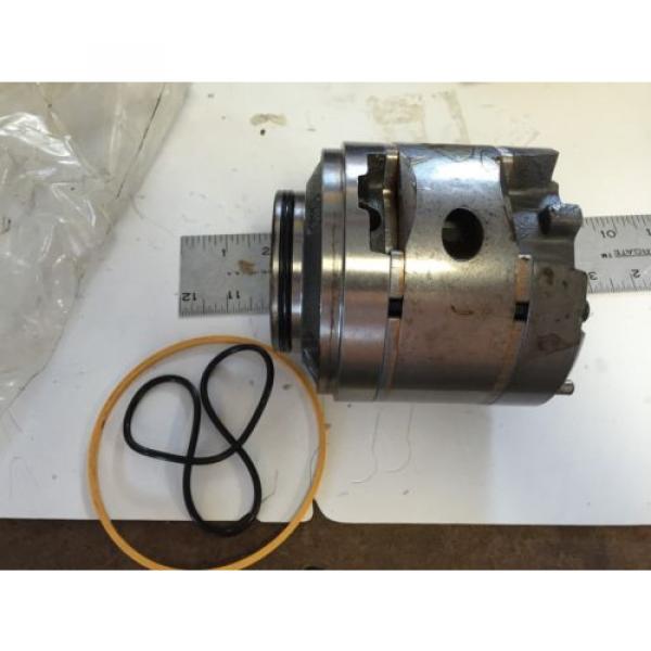 NEW OLD SMC 25 HYDRAULIC VANE PUMP CARTRIDGE, BOXZG #1 image