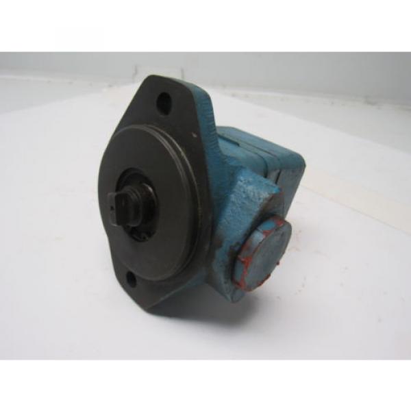 Vickers V101P2S1A20 Single Vane Hydraulic Pump 1#034; Inlet 1/2#034; Outlet #5 image