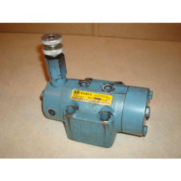 RIVETT 3000 PSI  HYDRAULIC PUMP VALVE  NO. P8821-03-25 AE1232 #1 image