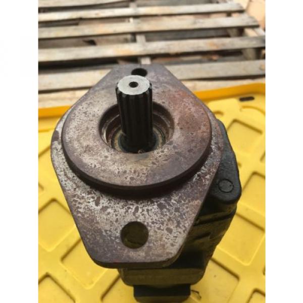 NEW PARKER COMMERCIAL HYDRAULIC PUMP # 326-9120-133 13 Spline #4 image