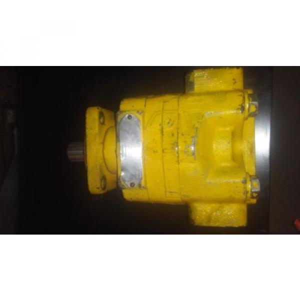 PARKER HYDRAULIC PUMP # 323-9210-157 #1 image