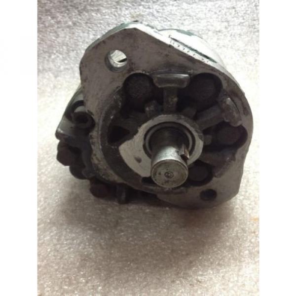 (Q5-1) PARKER H77AA GEAR PUMP #5 image