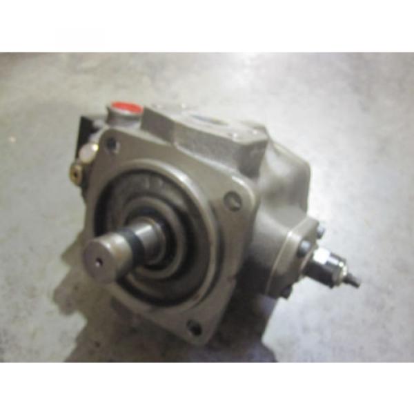 Origin VICKERS VANE PUMP # VVP2-40-S-RF-RM-30-C-RB-10 #3 image