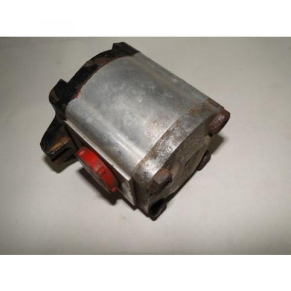 Eaton GD5-16.5-A122-TC-TC-R-20 (210 bar),3000 rpm,16.5 External Gear PUMP #4 image