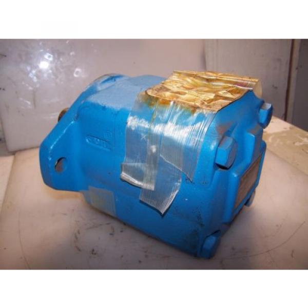 Origin EATON VICKERS LOW NOISE HYDRAULIC VANE PUMP 25 GPM 35V25A-1A22R #2 image