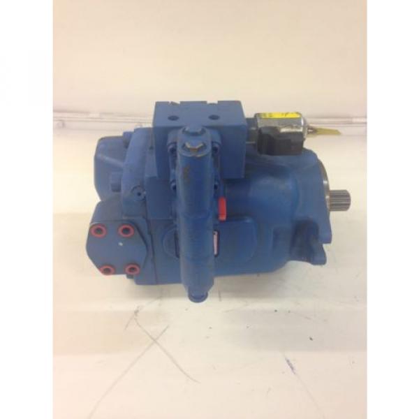 Eaton Vickers Piston Pump Model #: 421AK00818B #1 image