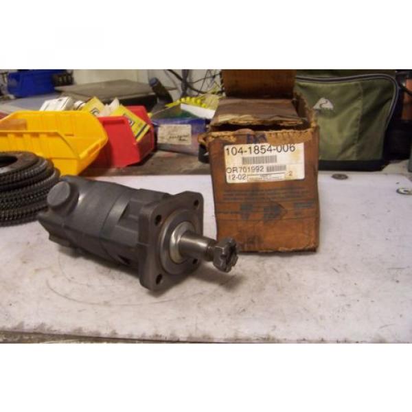 EATON 104-1854-006 HYDRAULIC PUMP 1/2#034; NPT CONNECTION #2 image