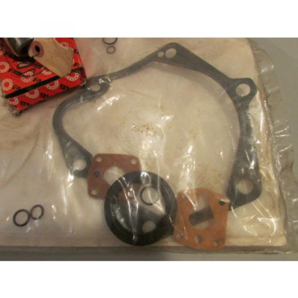 Eaton Vickers Seal Kit 919683 Piston Pump Hydraulic Seal Kit With Bearings #4 image