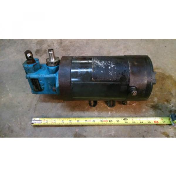 Eaton Hydraulic Forklift Pump 24V 24 V Volt V10 1S2S 11C20 L 125 Crown Hyster #1 image