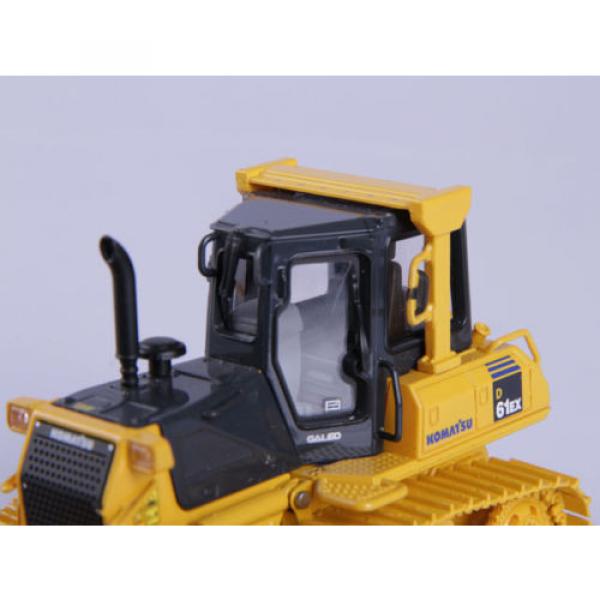 1:50 DieCast Komatsu D61EX Construction Universal Hobbies Collection UH8000 #4 image