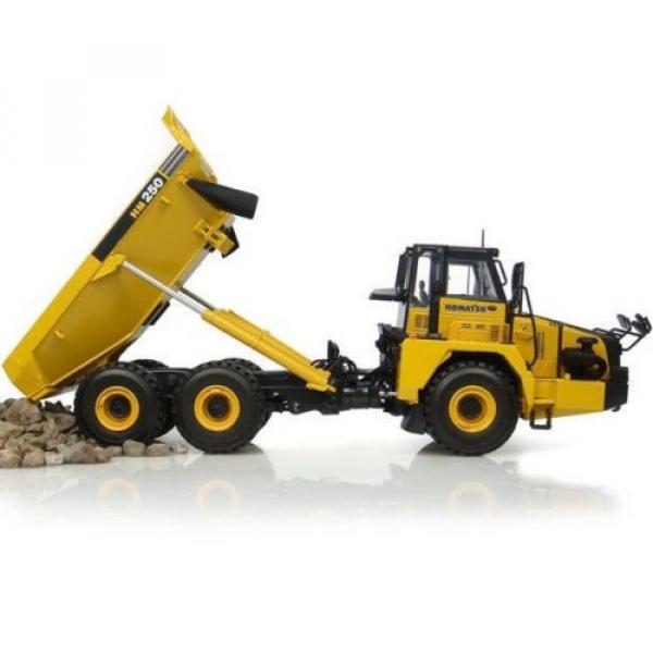 UH8035 UH Universal Hobbies Komatsu HM250 Construction Machine Truck 1:50 Scale #1 image